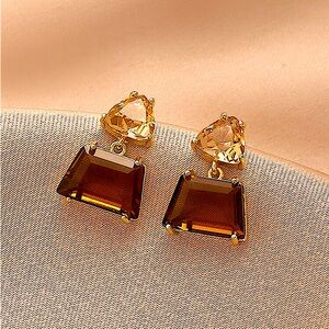 Gold and Brown Geometric Earrings with Amber Crystal